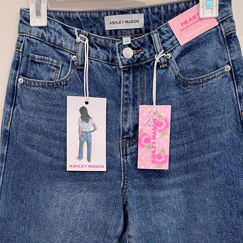 Ashley Mason Heart Back Pockets Jeans - Picture 7 of 9